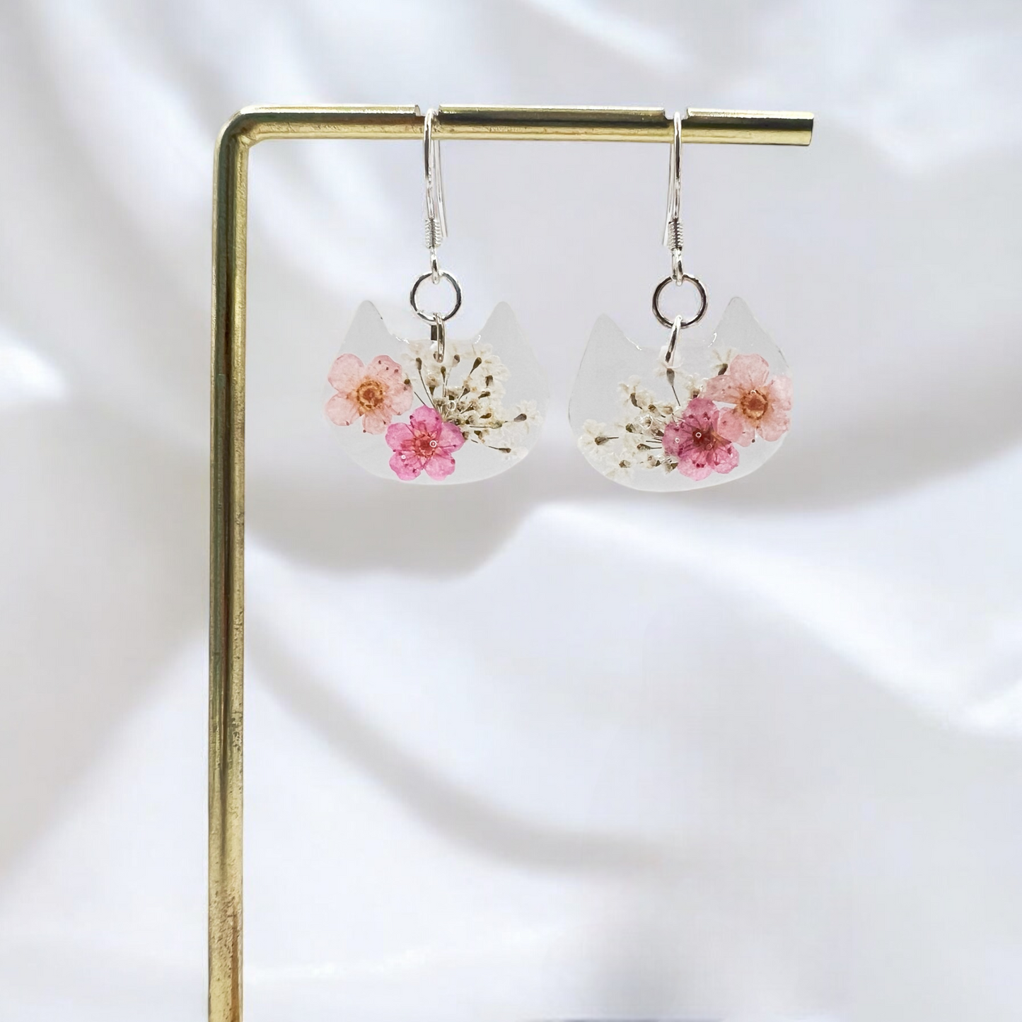 Forget-Me-Not Kitty Earrings