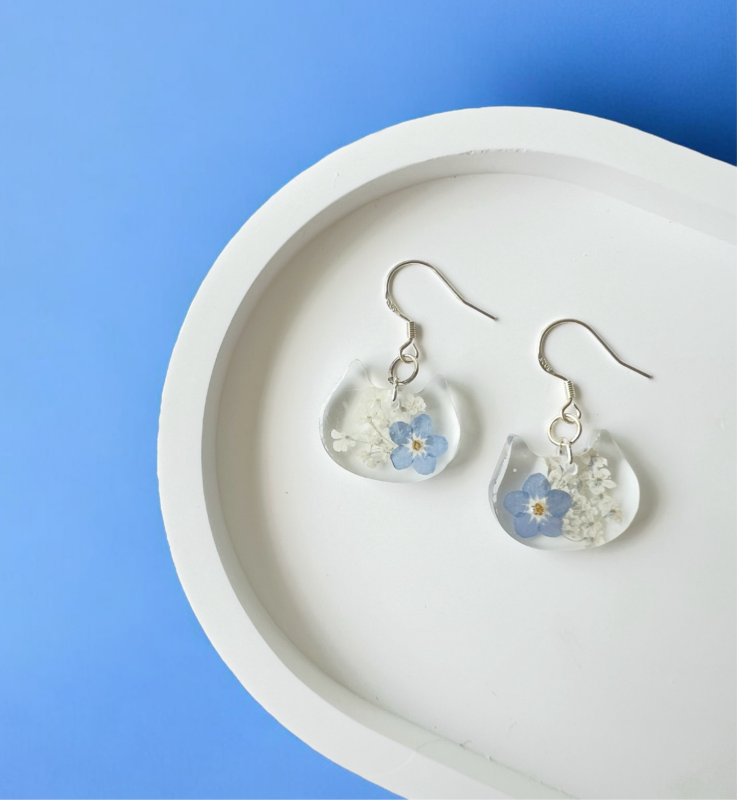 Forget-Me-Not Kitty Earrings