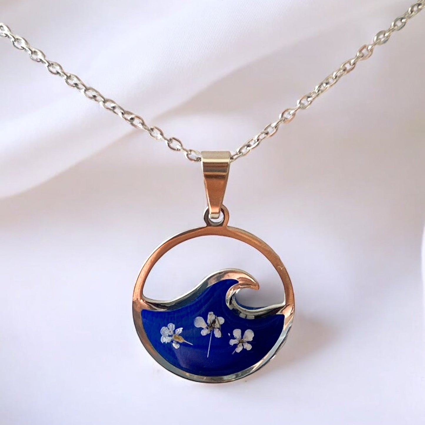 Ocean Wave Flora Necklace and Studs