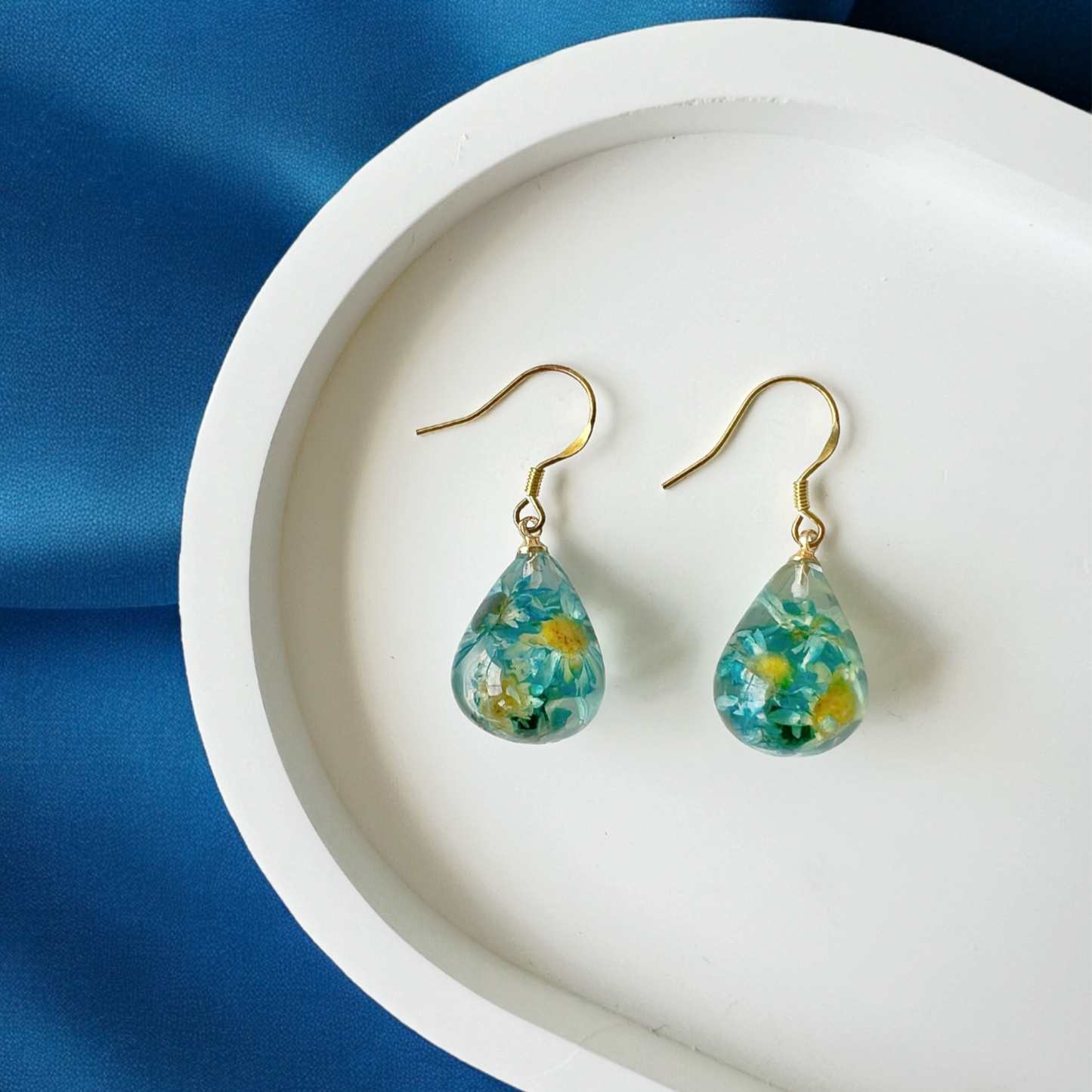 Blue Daisy Teardrop Earrings