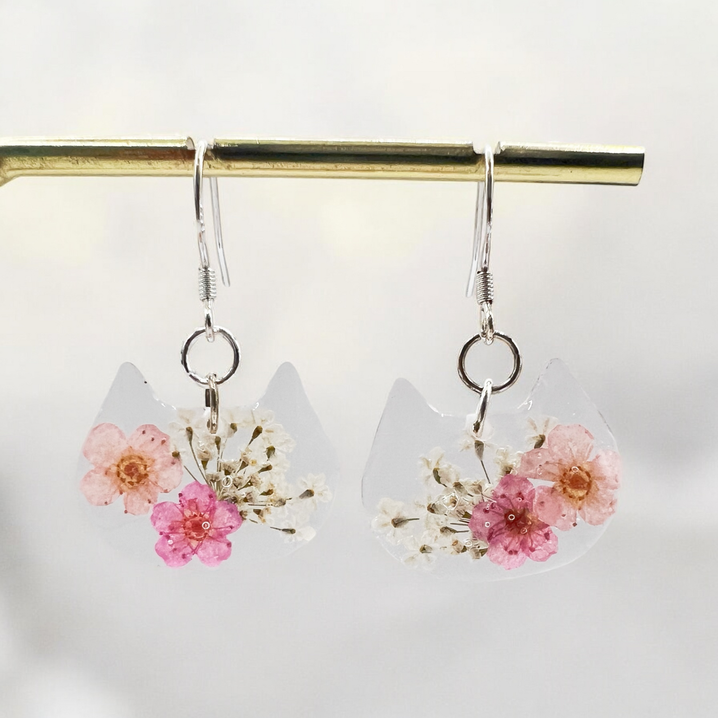 Forget-Me-Not Kitty Earrings