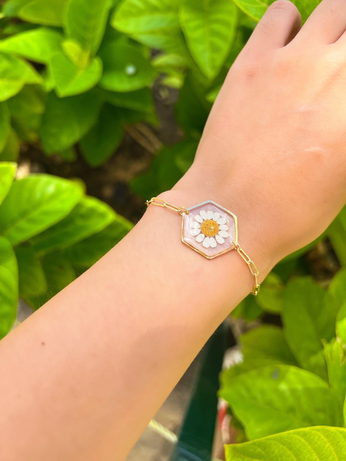 Daisy Hexagon Minimalist Chain Bracelet