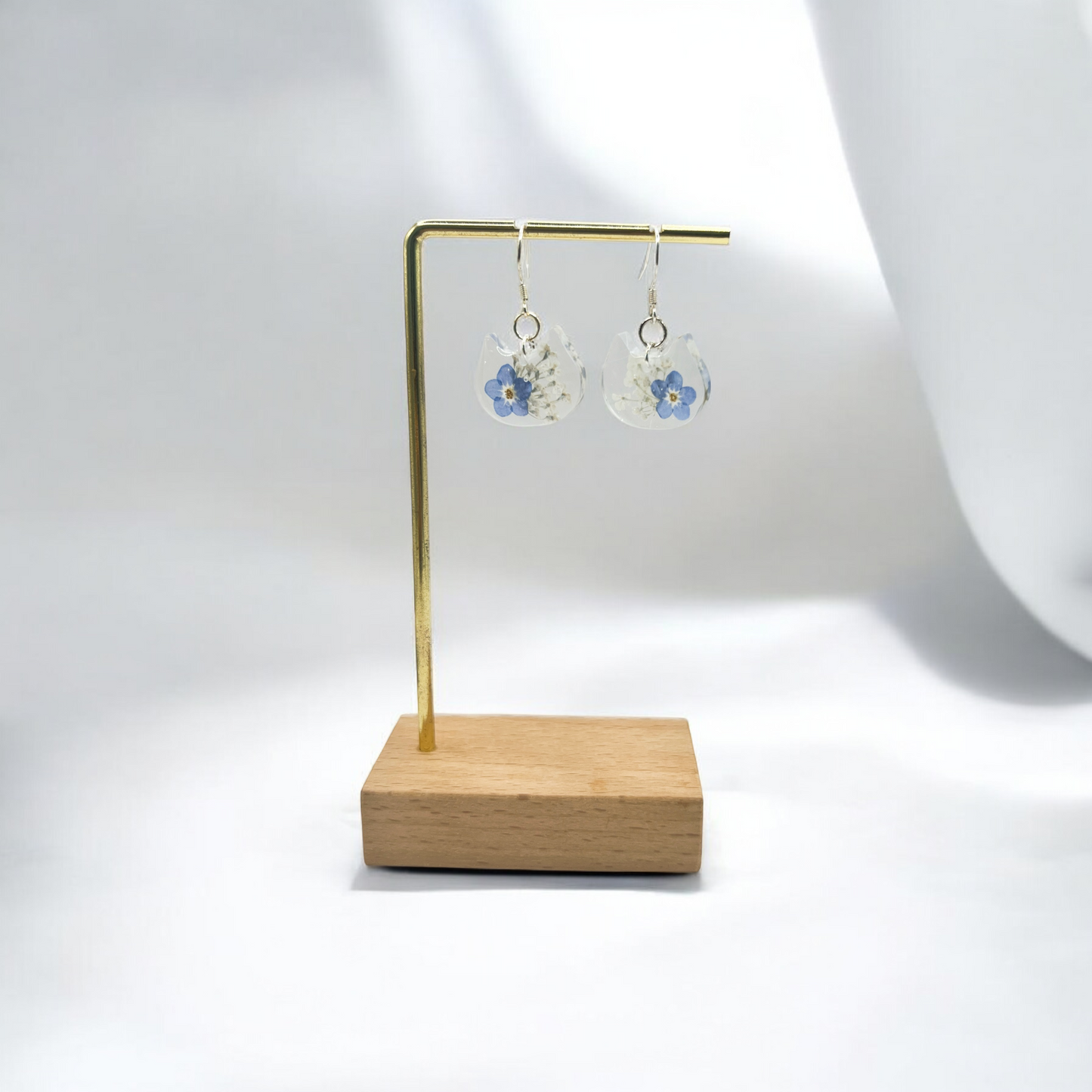 Forget-Me-Not Kitty Earrings