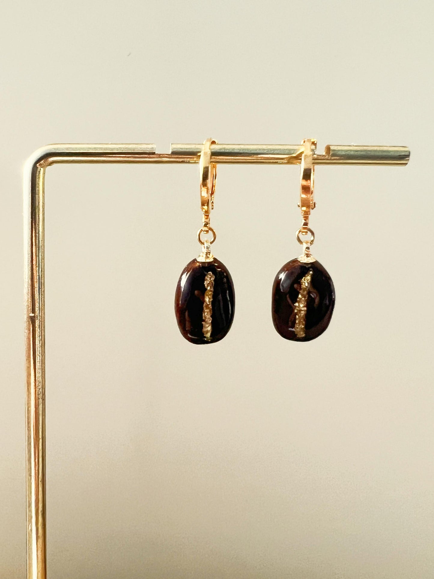 Handmade real coffee bean huggie earrings, unique leverback hoop earrings in gold, gift for coffee lover, coffee accessories